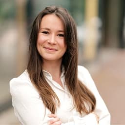 Estelle Minard